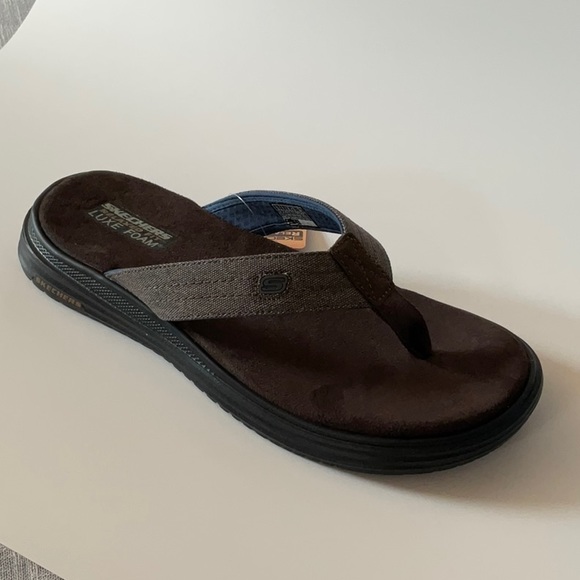 Skechers Other - Skechers Relaxed fit Luxe foam sandals brawn size 12